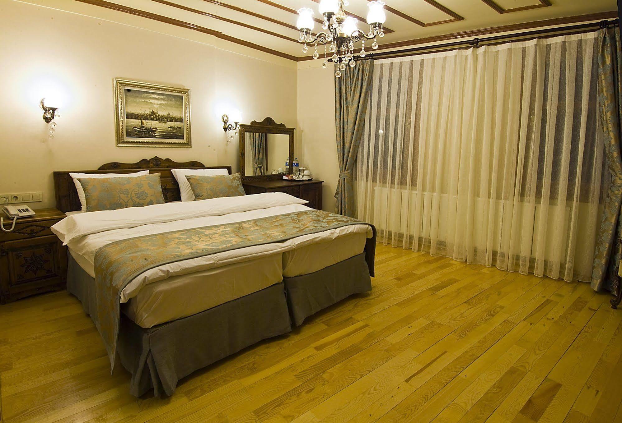 Oba Hotel Istanbul Exterior photo